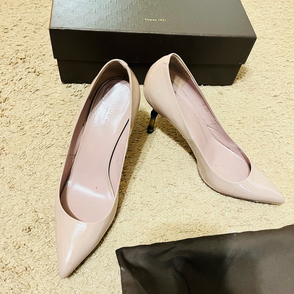 Gucci Kristen Bamboo Heel Pointed Toe Pumps in Nude Patent Leather Flesh - Picture 6 of 13